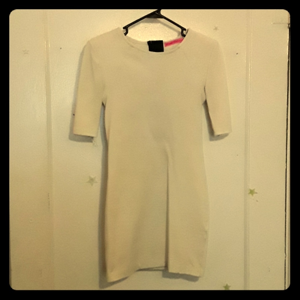 Divided Exclusive cream bodycon dress